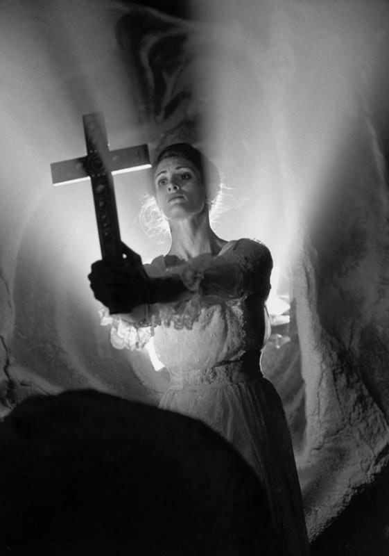 Les panhumanistes et leurs symboles sont un peu plus efficace contre les morts-vivants, que ceux des méritants Les panhumanistes et leurs symboles sont un peu plus efficace contre les morts-vivants, que ceux des méritants