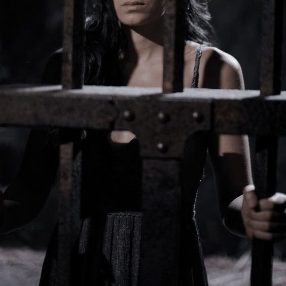 prisonniere prisonniere